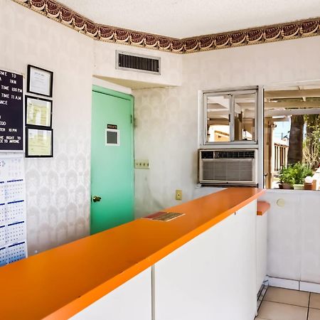 Oyo Hotel Yuma Az - I-8 Us-95 Buitenkant foto