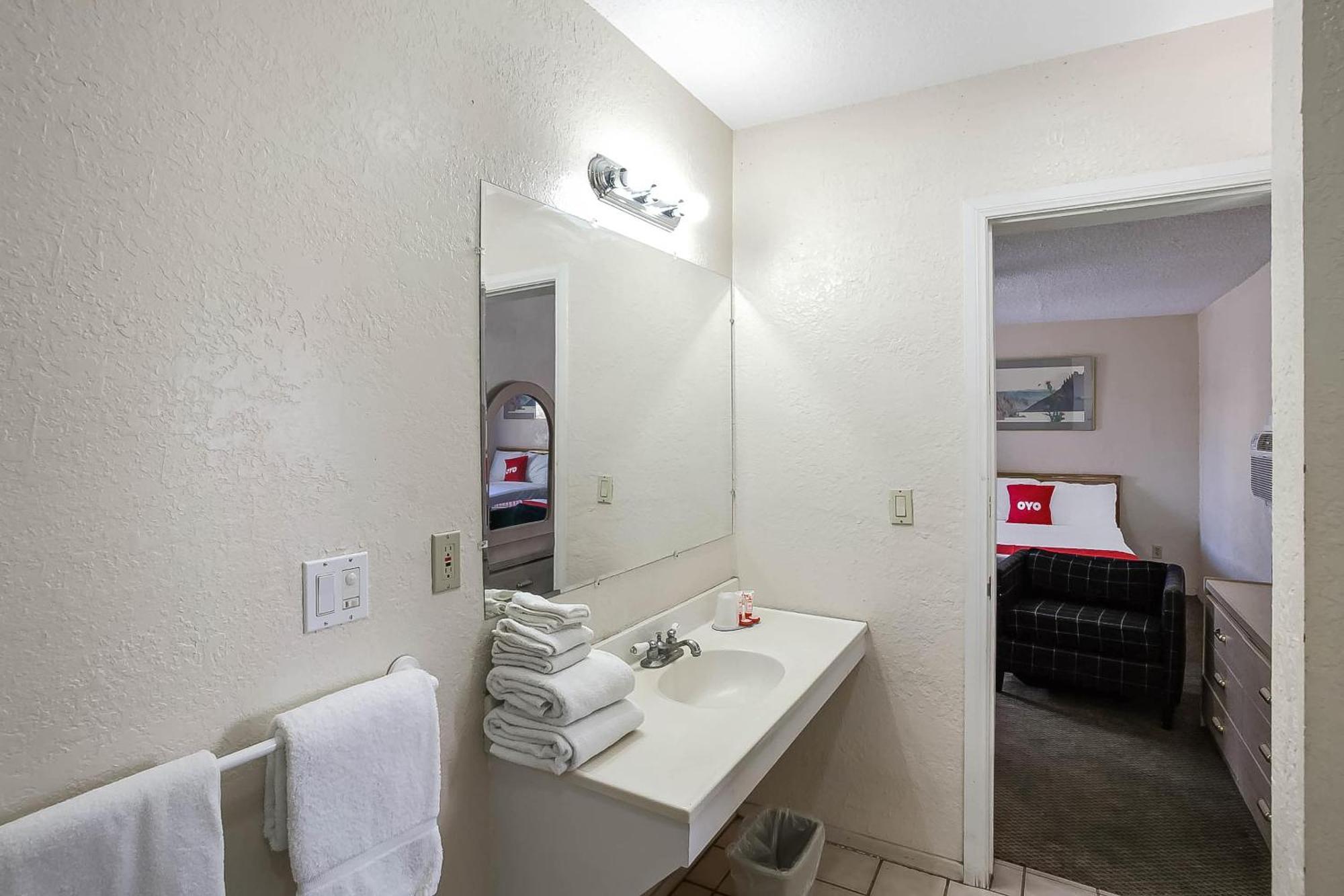 Oyo Hotel Yuma Az - I-8 Us-95 Buitenkant foto